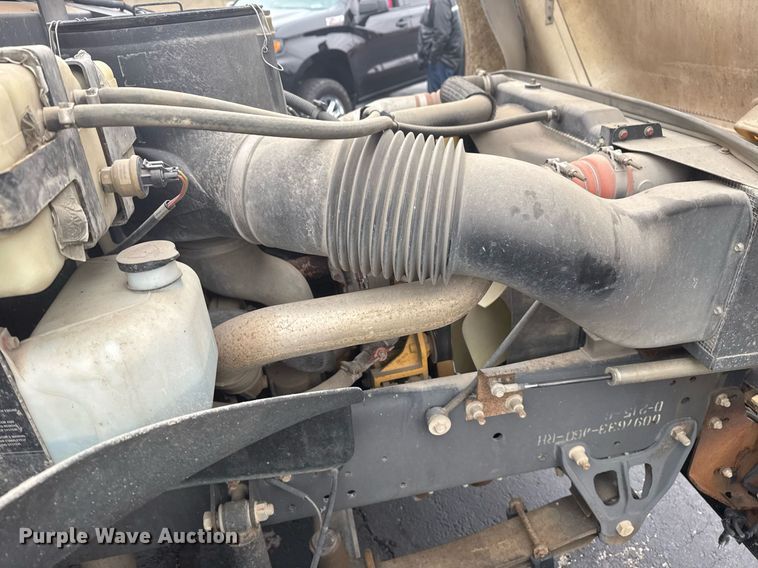 image for item EG2547 2007 Blue Bird BB Conventional school bus