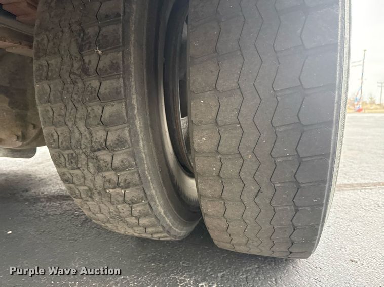 image for item EG2547 2007 Blue Bird BB Conventional school bus