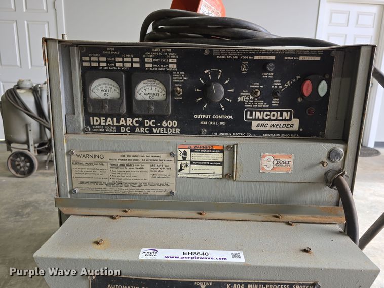 image for item EH8640 1973 Lincoln Idealarc DC-600 welder