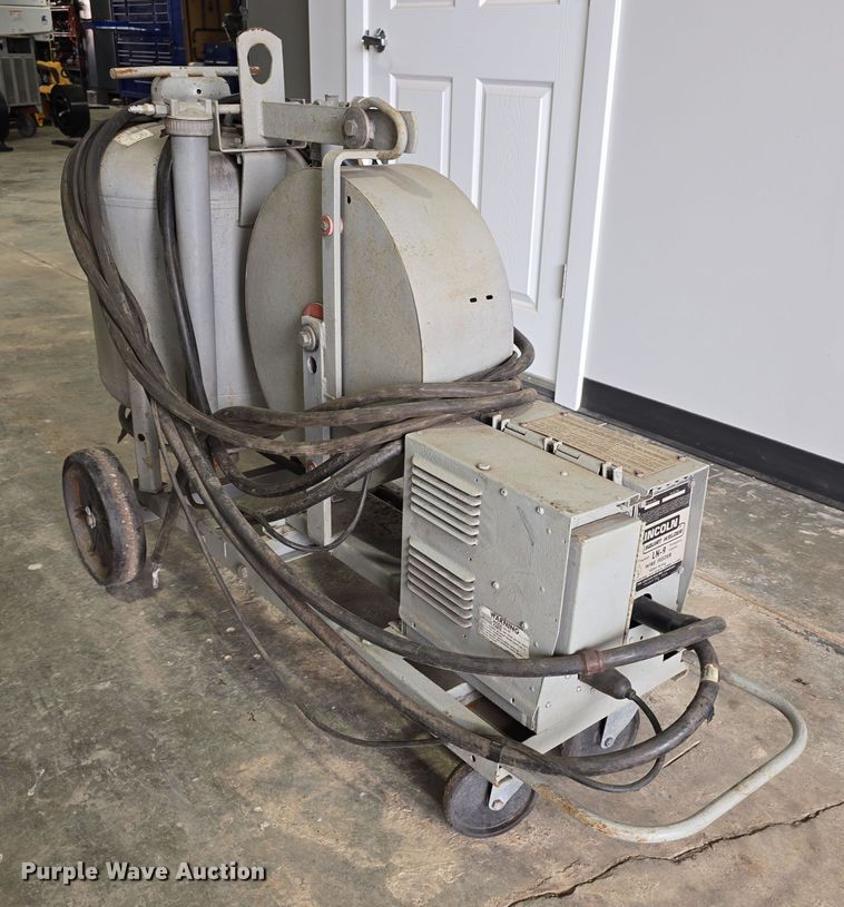 image for item EH8640 1973 Lincoln Idealarc DC-600 welder