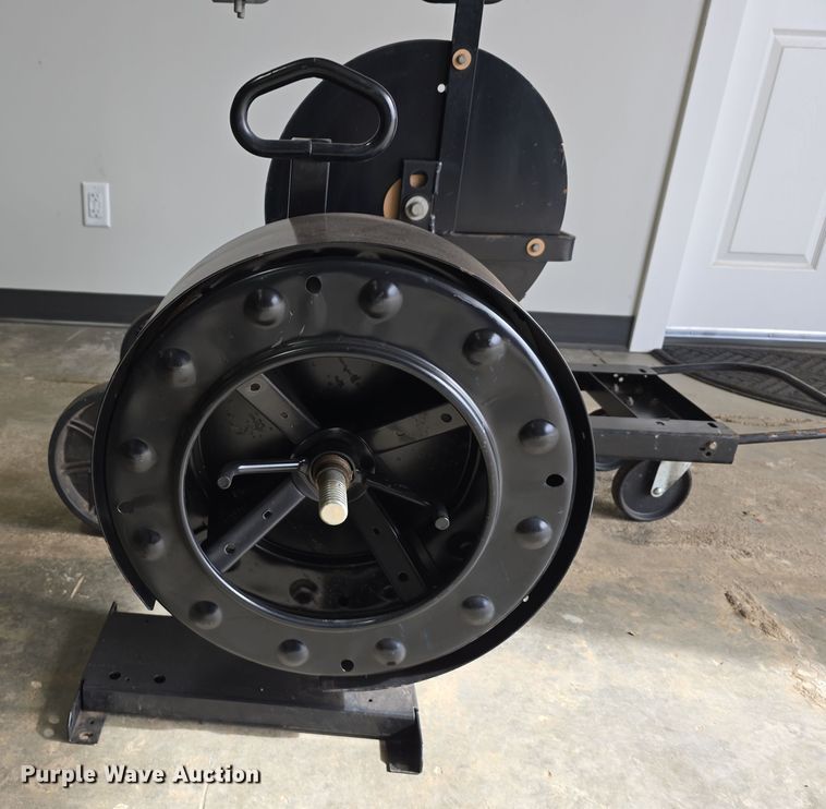 image for item EH8640 1973 Lincoln Idealarc DC-600 welder