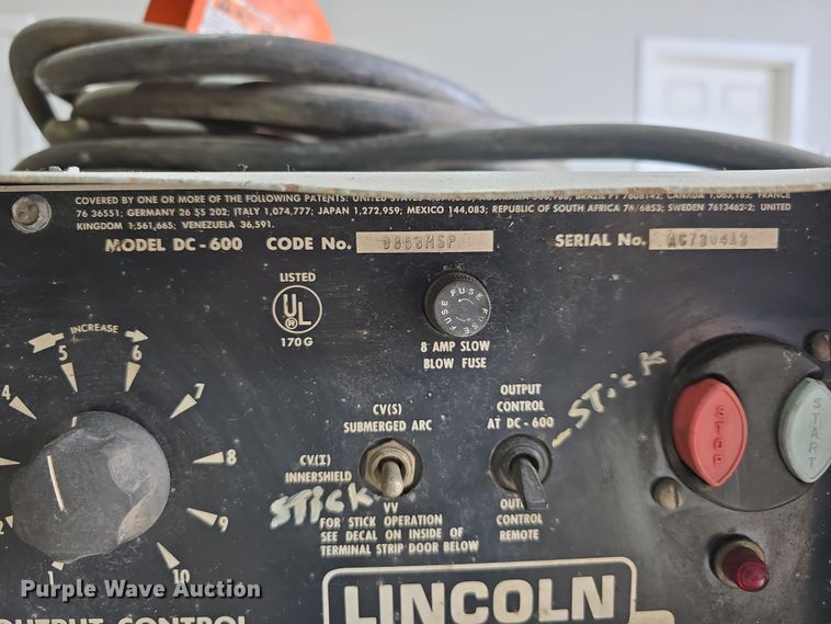 image for item EH8640 1973 Lincoln Idealarc DC-600 welder