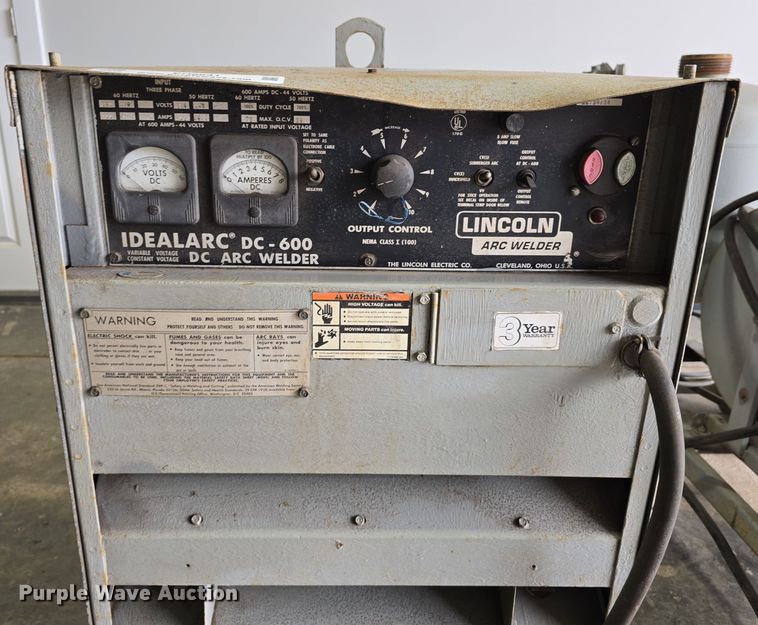 image for item EH8641 1974 Lincoln Idealarc DC-600 welder