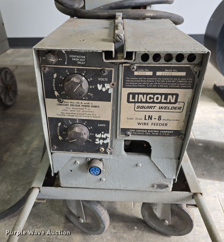 image for item EH8641 1974 Lincoln Idealarc DC-600 welder