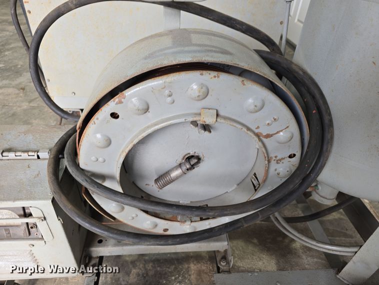 image for item EH8641 1974 Lincoln Idealarc DC-600 welder