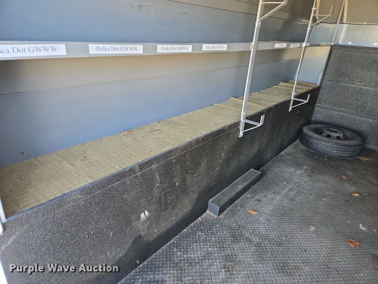 image for item EI4148 2006 Ford E450 utility van