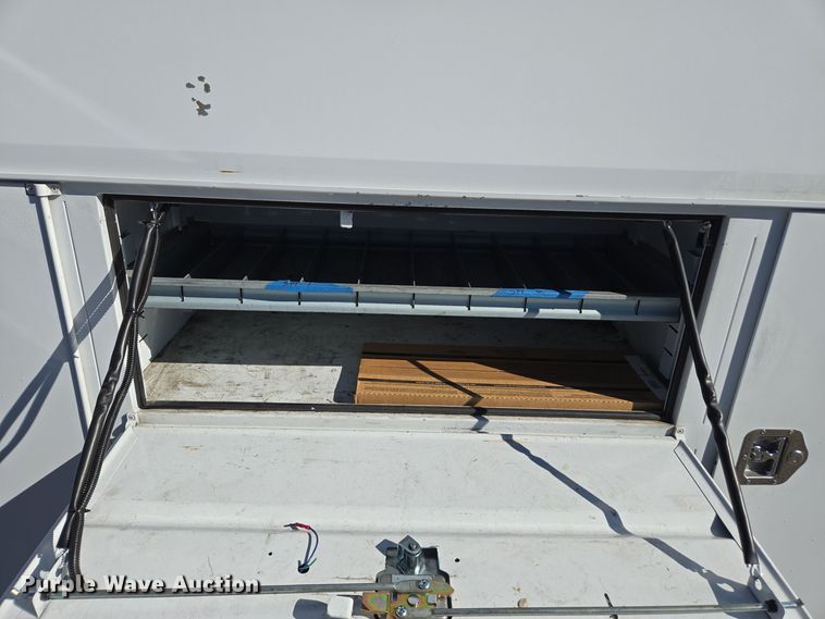 image for item EI4148 2006 Ford E450 utility van