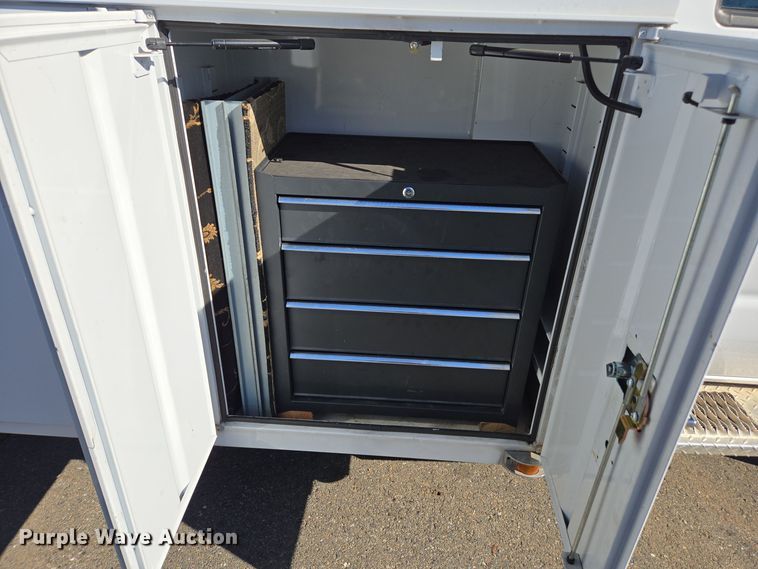 image for item EI4148 2006 Ford E450 utility van