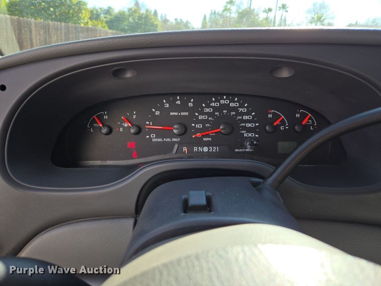 image for item EI4148 2006 Ford E450 utility van