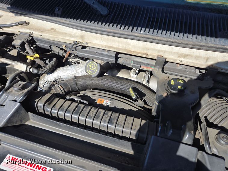 image for item EI4148 2006 Ford E450 utility van