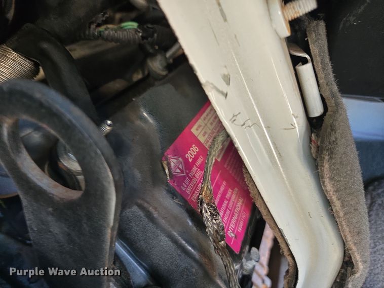 image for item EI4148 2006 Ford E450 utility van