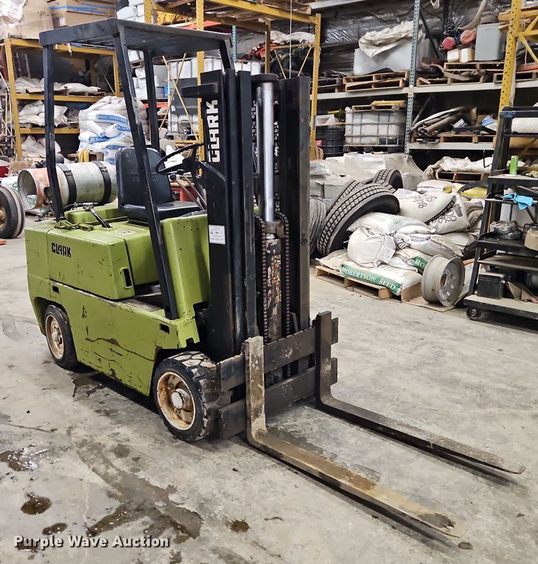 image for item EI8817 Clark G500-50 forklift