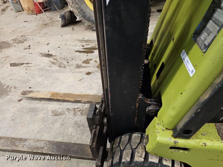 image for item EI8817 Clark G500-50 forklift