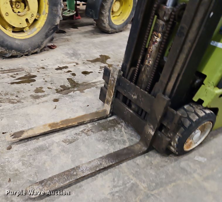 image for item EI8817 Clark G500-50 forklift