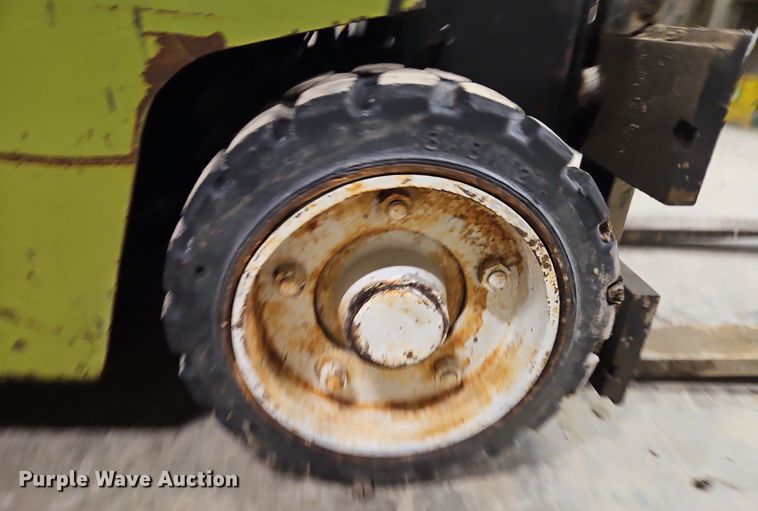 image for item EI8817 Clark G500-50 forklift