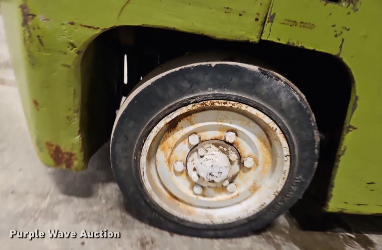 image for item EI8817 Clark G500-50 forklift