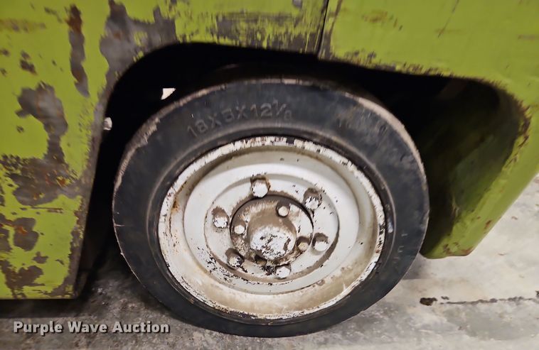 image for item EI8817 Clark G500-50 forklift