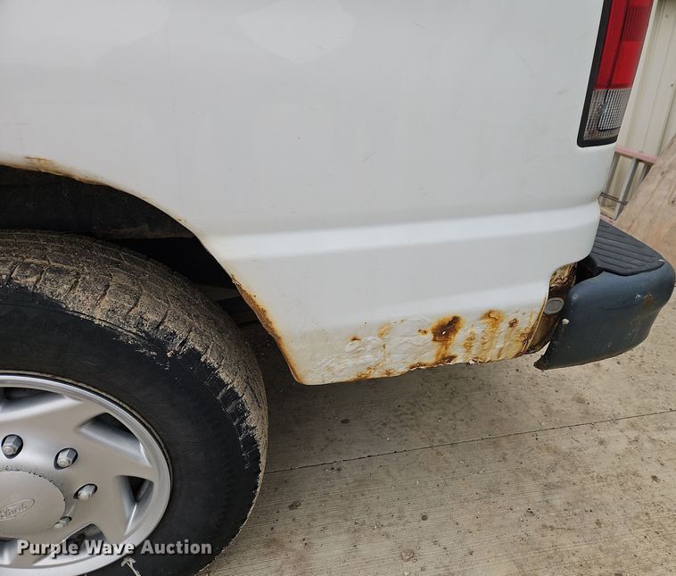 image for item EI8818 2011 Ford E250 van