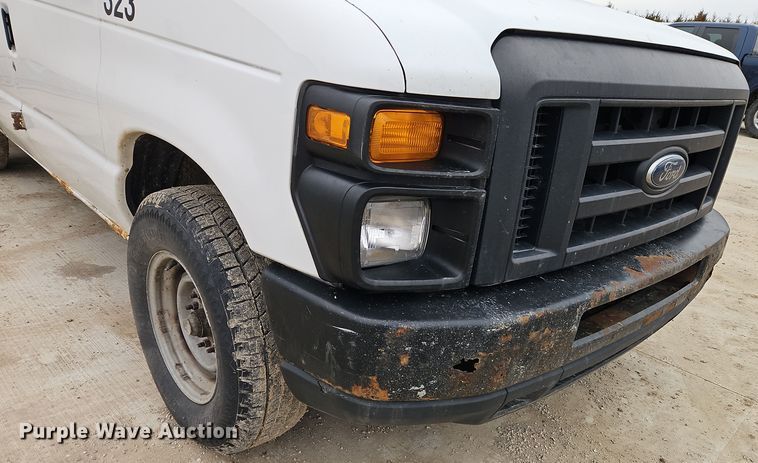 image for item EI8818 2011 Ford E250 van