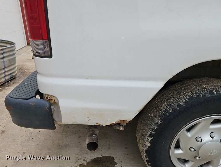 image for item EI8818 2011 Ford E250 van