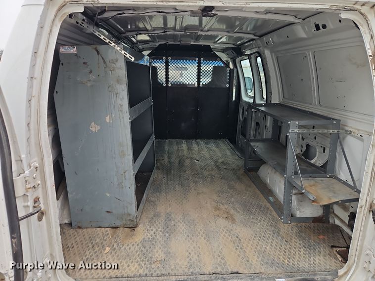 image for item EI8818 2011 Ford E250 van