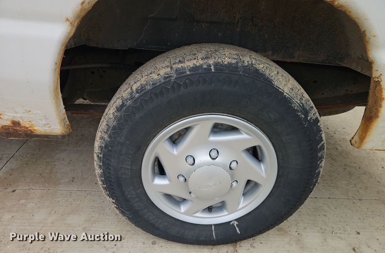 image for item EI8818 2011 Ford E250 van