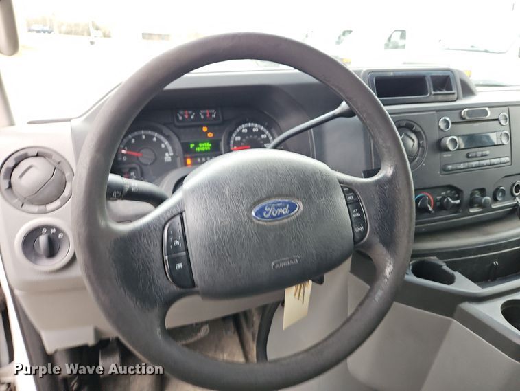 image for item EI8819 2011 Ford E250 van