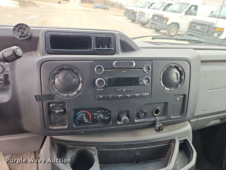 image for item EI8819 2011 Ford E250 van