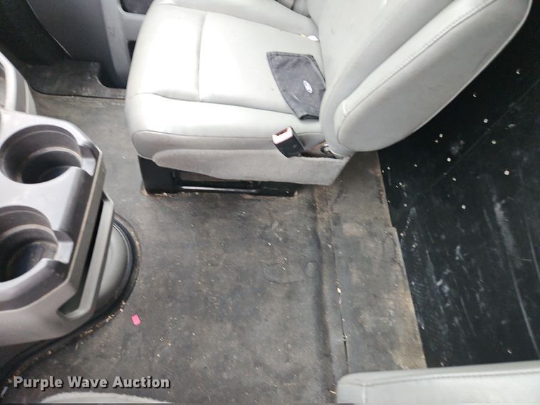 image for item EI8819 2011 Ford E250 van