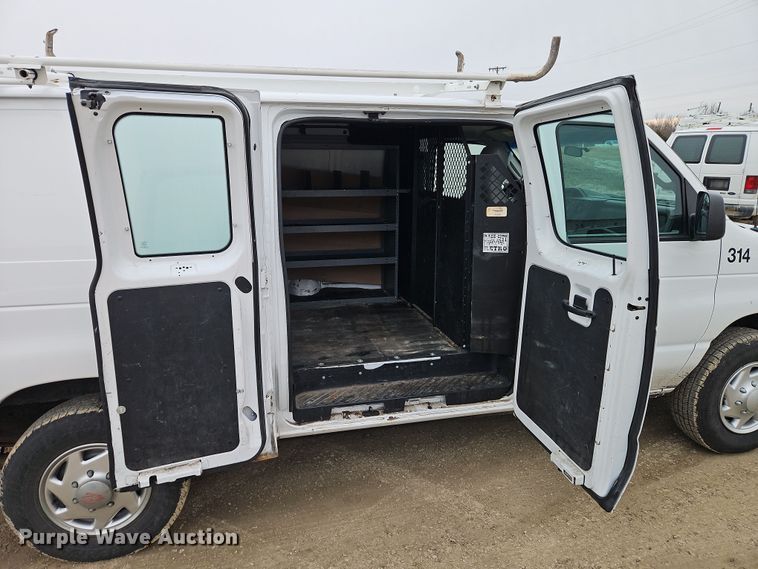 image for item EI8819 2011 Ford E250 van