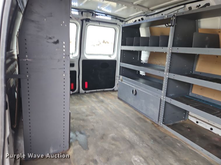 image for item EI8819 2011 Ford E250 van