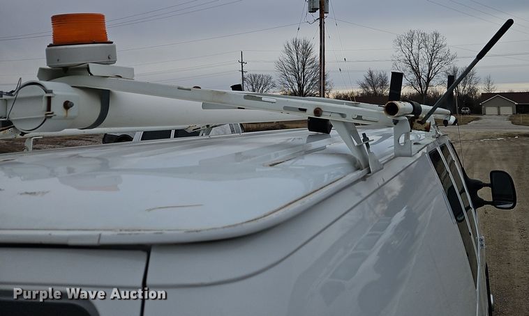 image for item EI8820 2011 Ford E250 van