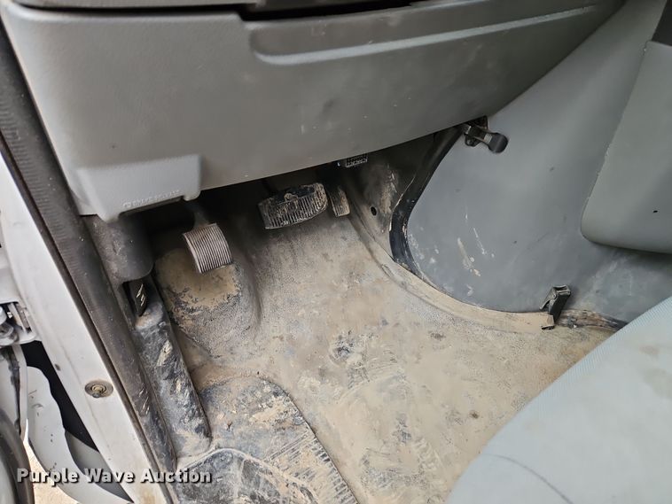 image for item EI8820 2011 Ford E250 van