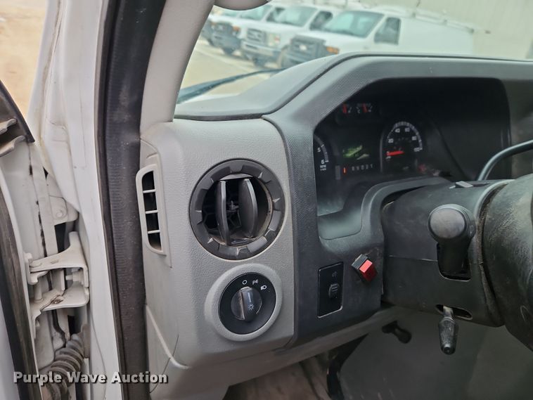 image for item EI8820 2011 Ford E250 van