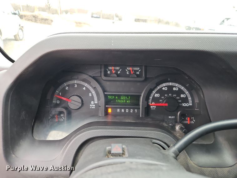 image for item EI8820 2011 Ford E250 van