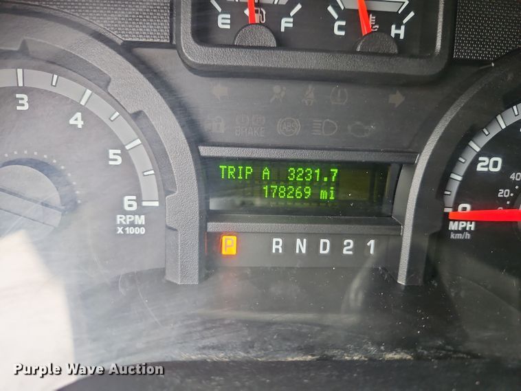 image for item EI8820 2011 Ford E250 van