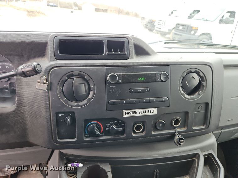 image for item EI8820 2011 Ford E250 van