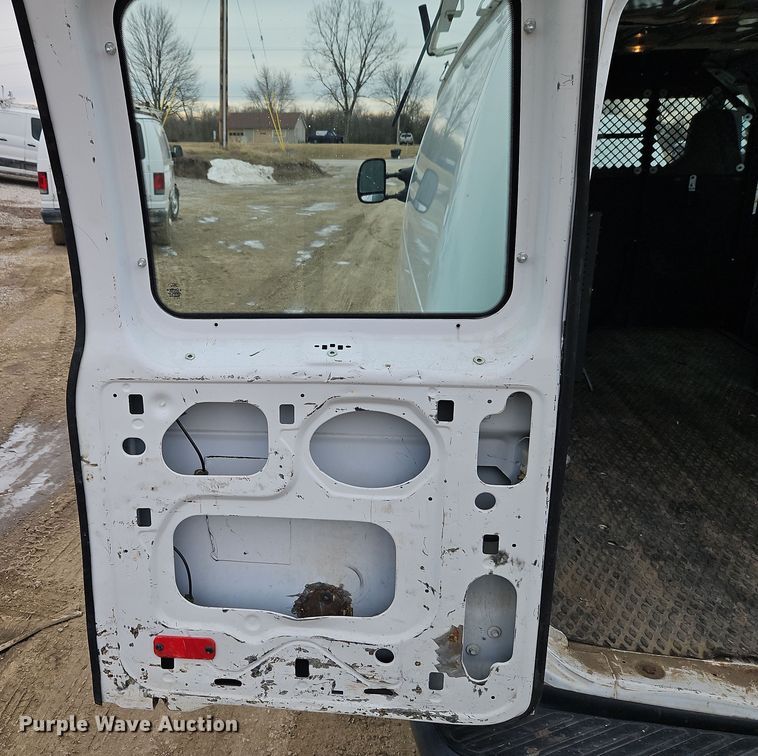 image for item EI8820 2011 Ford E250 van