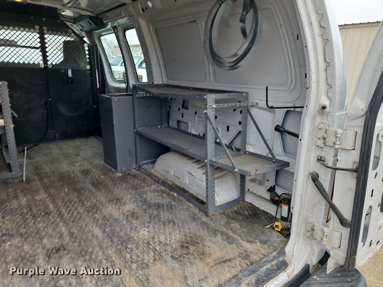 image for item EI8820 2011 Ford E250 van
