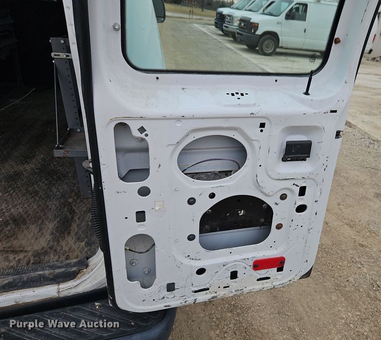 image for item EI8820 2011 Ford E250 van