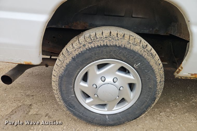 image for item EI8820 2011 Ford E250 van