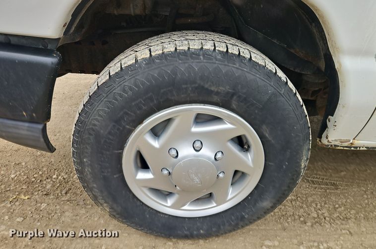 image for item EI8820 2011 Ford E250 van