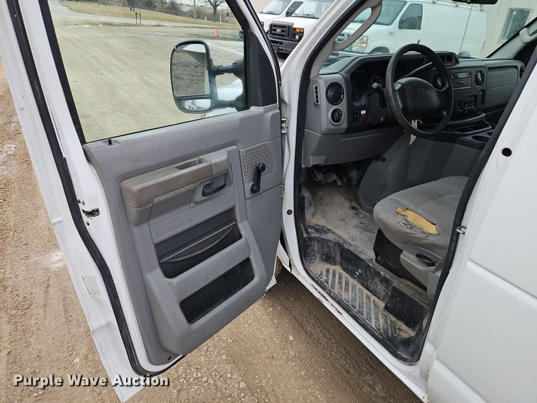 image for item EI8821 2014 Ford E150 van
