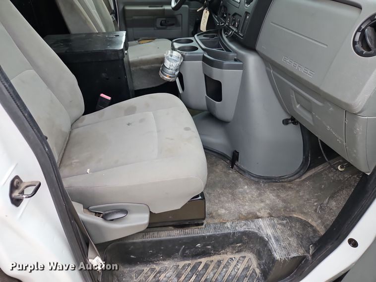 image for item EI8821 2014 Ford E150 van