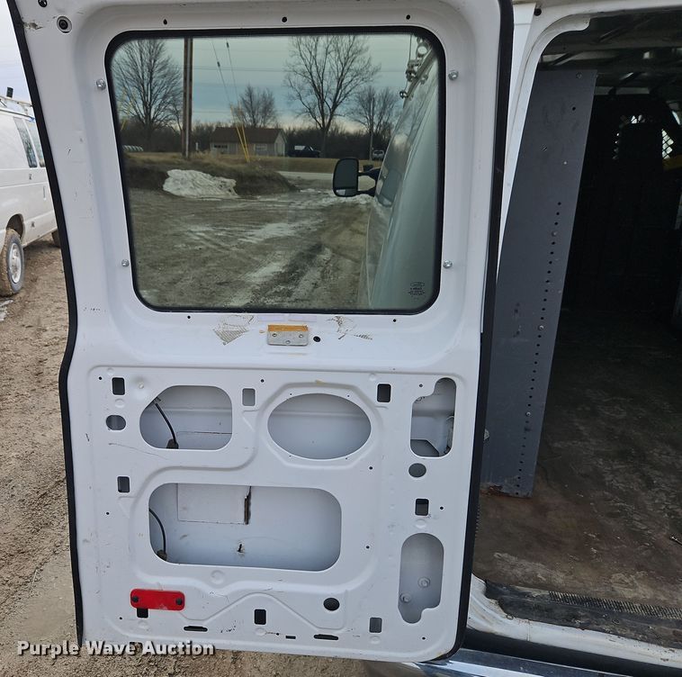 image for item EI8822 2012 Ford E150 van
