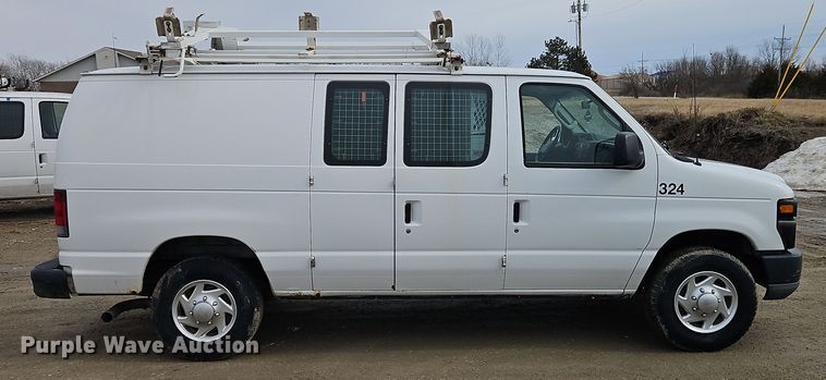 image for item EI8823 2010 Ford E250 van