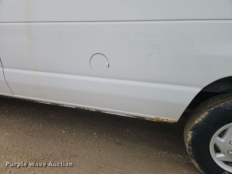 image for item EI8823 2010 Ford E250 van