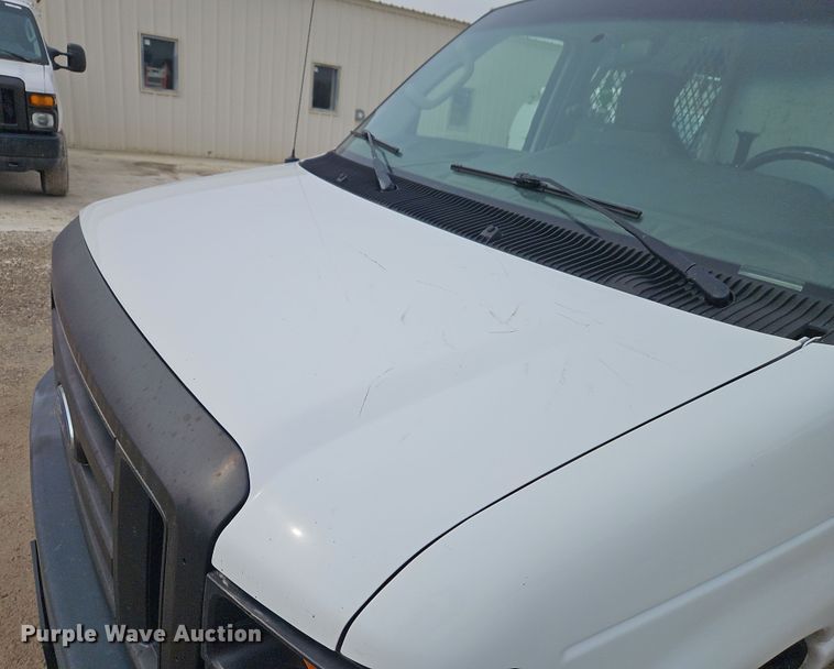 image for item EI8823 2010 Ford E250 van