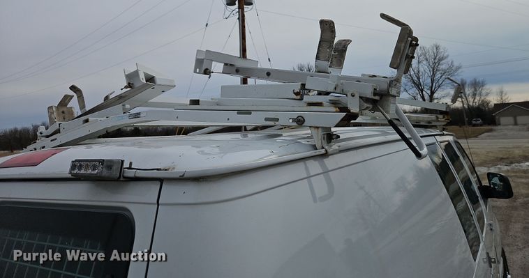 image for item EI8823 2010 Ford E250 van