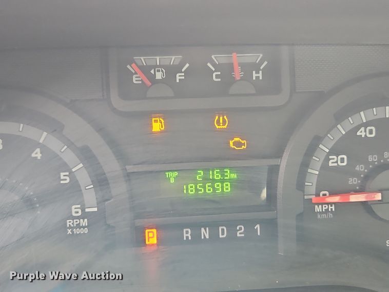 image for item EI8823 2010 Ford E250 van